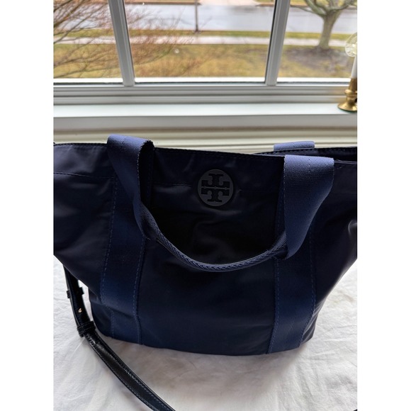 Tory Burch Quinn Navy Blue Large Zip Nylon Crossbody Purse - Picture 7 of 16